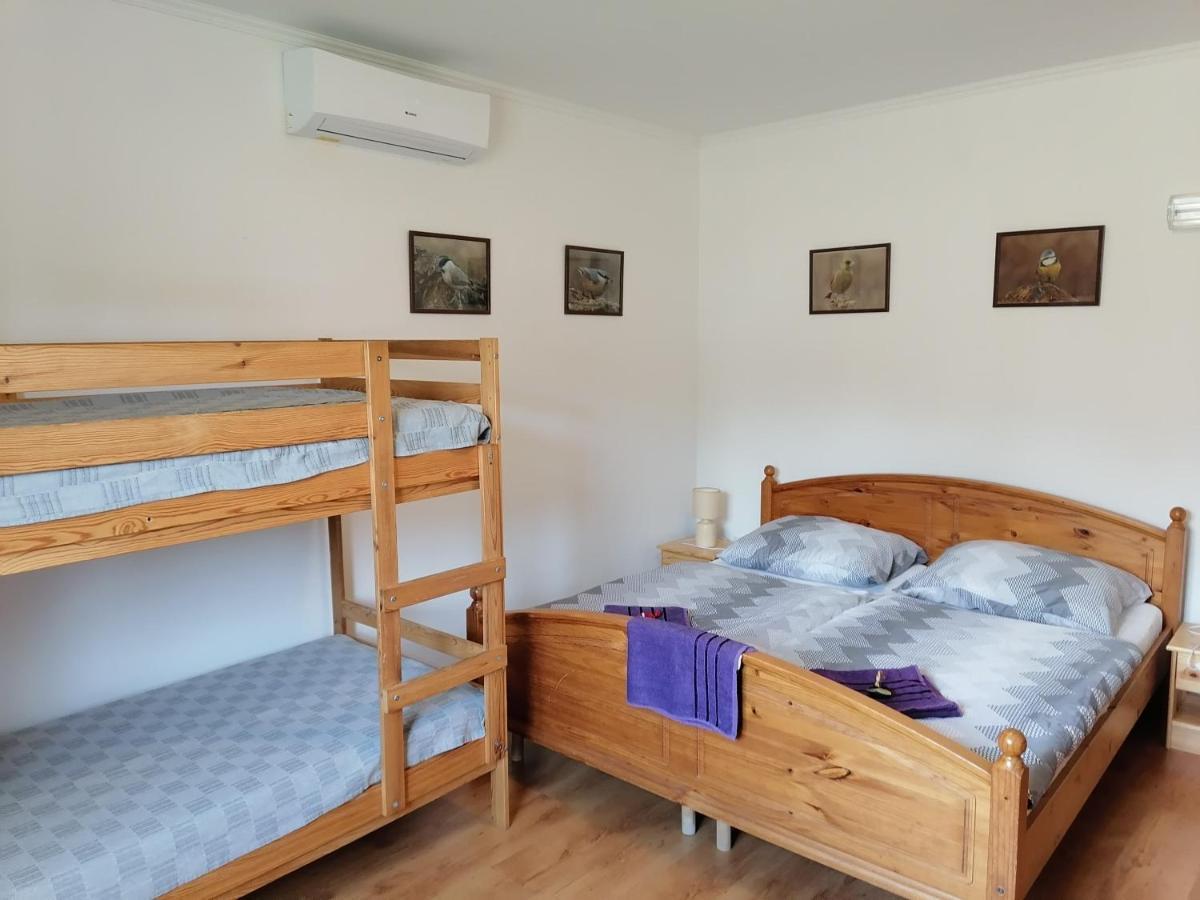 8888 Apartmanház Lispeszentadorján Exteriér fotografie